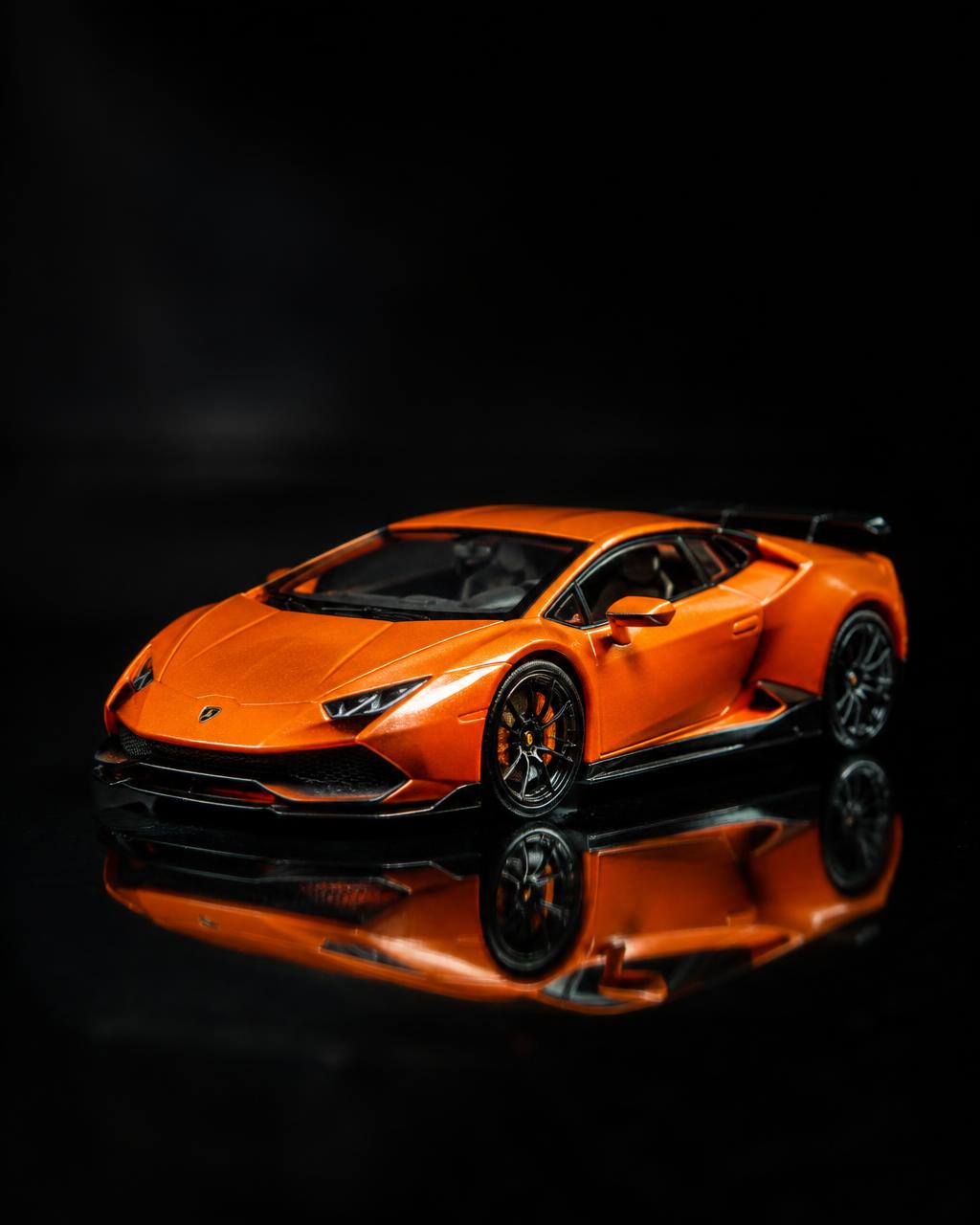 Mid-Engine Supercar, Orange